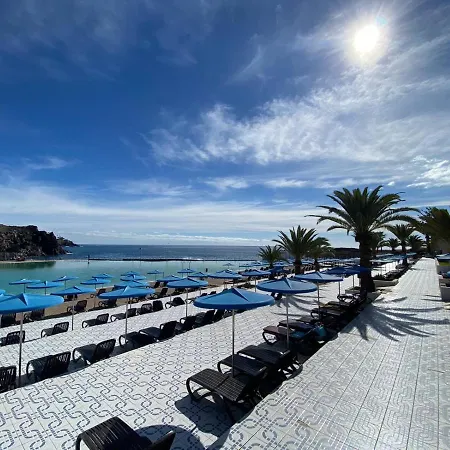 Appartement Con Vistas A La Piscina Y Al Oceano En *