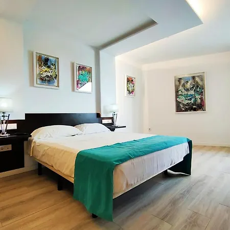 Appartement Con Vistas A La Piscina Y Al Oceano En *